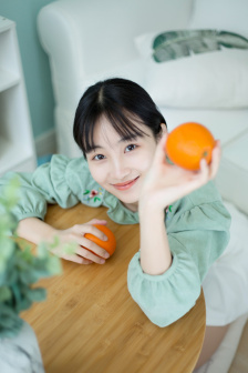 花蝴蝶与野玫瑰